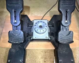 Logitech G Flight Yoke System with Throttle Quadrant and Rudder Pedals