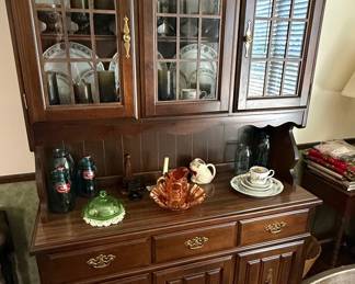 Bassett Furniture Industries Hutch