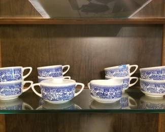 Blue Willow teacups, unbranded