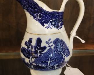 Creamer pitcher