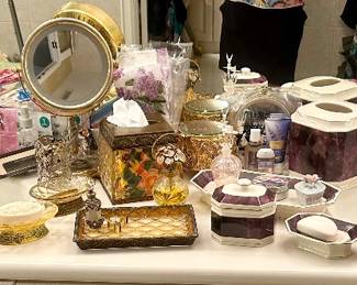 Bathroom products; golf 2 sided makeup mirror w/ light, , 4 pc  ceramic cream & purple bath set $25