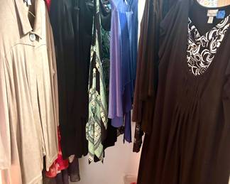 Travelsware. Dresses & robes