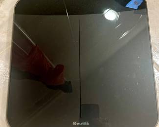 Vutek bathroom weight scale $40