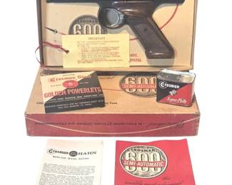 Vintage Crosman Model 600 SemiAutomatic .22 Caliber CO2 Air Pistol