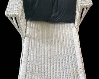 Vintage White Wicker Chaise Lounge with Accent Pillow