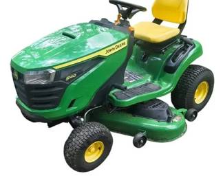 John Deere S140 Riding Lawn Mower 48in Deck, 22HP VTwin Engine