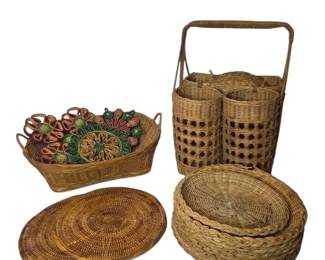 Vintage Wicker Rattan Picnic Dining Lot
