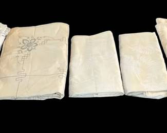 Vintage Cream White Tablecloths