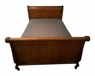 Classic Wooden Sleigh Bed frame