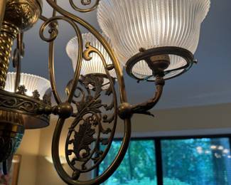 Item 25 Bedford Chandelier