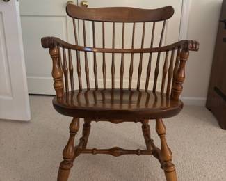 Item 18 Bedford Chair 3
