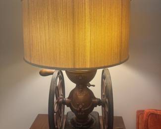 Item 23 End Table With Attached Lamp