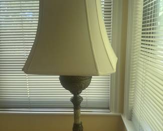 Item 15 Bedford Lamp 1
