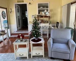 High top table and chairs are for sale