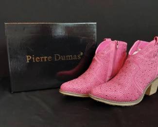 003 Pierre Dumas Fuchsia Rhinestone Boots