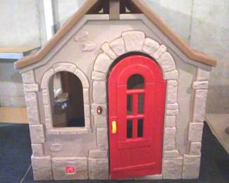 Step 2 Storybook Cottage Playhouse