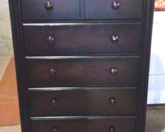 Bonavita Black 5 Drawer Dresser