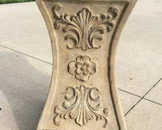 Pedestal Plant Stand