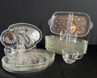 Hazel Atlas And Federal Glass Vintage Snack Luncheon Plates