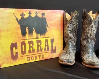 Vintage Mens Corral Cowboy Boots