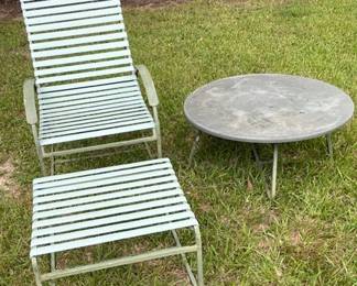 patio set  3pc recliner  table
