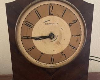 Chronmaster electric clock 
