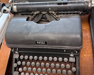 royal typewriter
