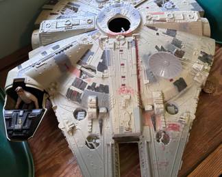 millenium falcon fron back
