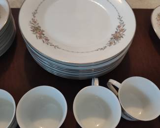 Noritake 6504 Gina 44 piece