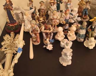 Figurines