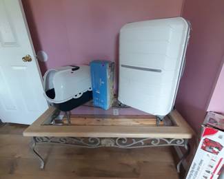 Coffee table, Suitcase