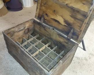 Wooden bottle storage box