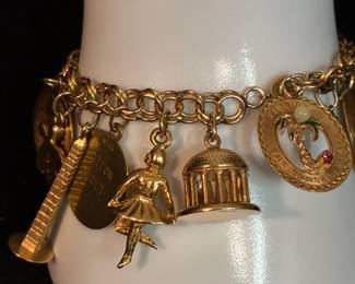 14k Gold Charm Bracelet Photo 2