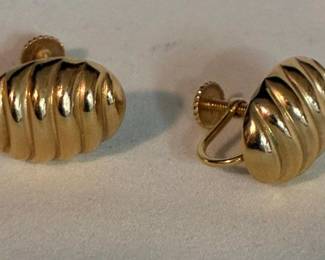 14k Gold screw back Earrings