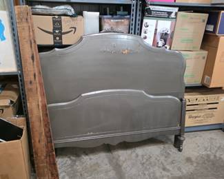 Twin bedframe