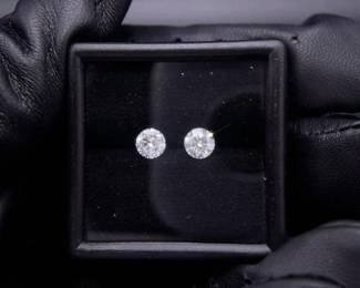 1.00 Carat Matched Pair of Lab-Grown Round Brilliant Diamonds