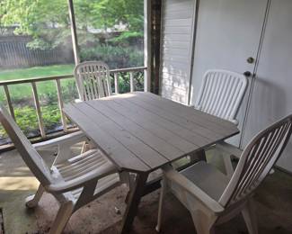 Outdoor Picnic Tables and Chairs