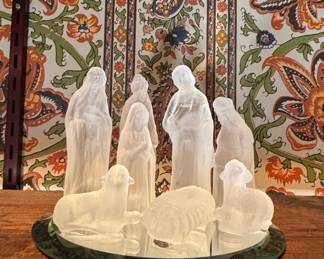 Frosted Glass Nativity Set VTG