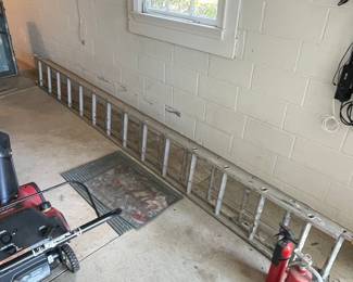Aluminum Extension Ladder