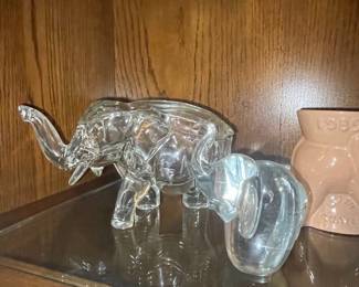 Tiara Indiana Clear Glass Elephant Figural Covered Dish