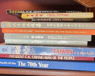 Chinese Art and History Reference Books (National Palace Museum Focus)