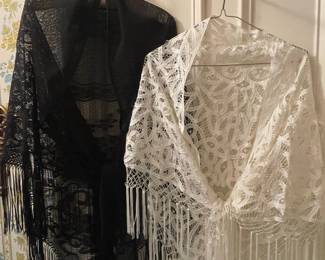 Lace Shawls Vtg