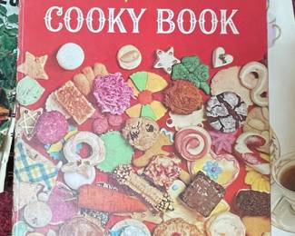 Vintage Cookbook Collection - Betty Crocker's Cooky Book (1963 First Edition)