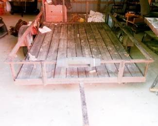 UTILITY TRAILER
