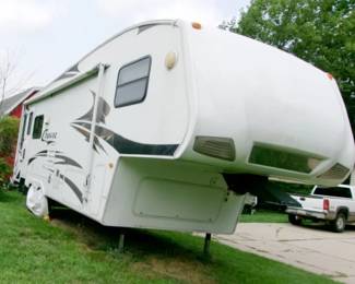 COACHMAN TRAVEL TRAILER L