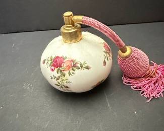 Royal Albert Old Country Roses Perfume Atomizer 1962