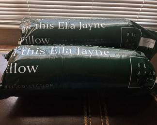 Ella Jayne Hotel Collection Queen Size Pillows (Set of 2)