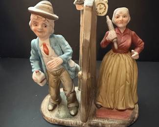 Melody in Motion Clockpost Willie & Elderly Couple Clock Figurines