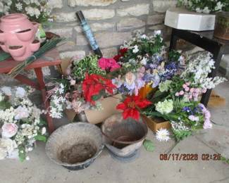 Lots of silk and other flowers - great for Memorial Day