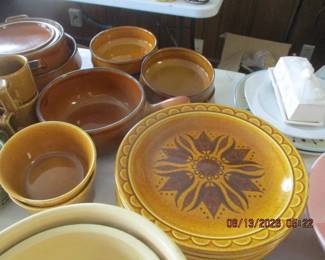 Homer Laughlin dinnerware